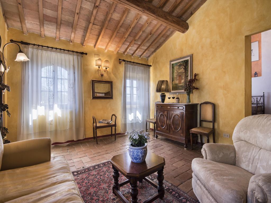 Il Casolare Di Libbiano Guest House San Gimignano Bagian luar foto
