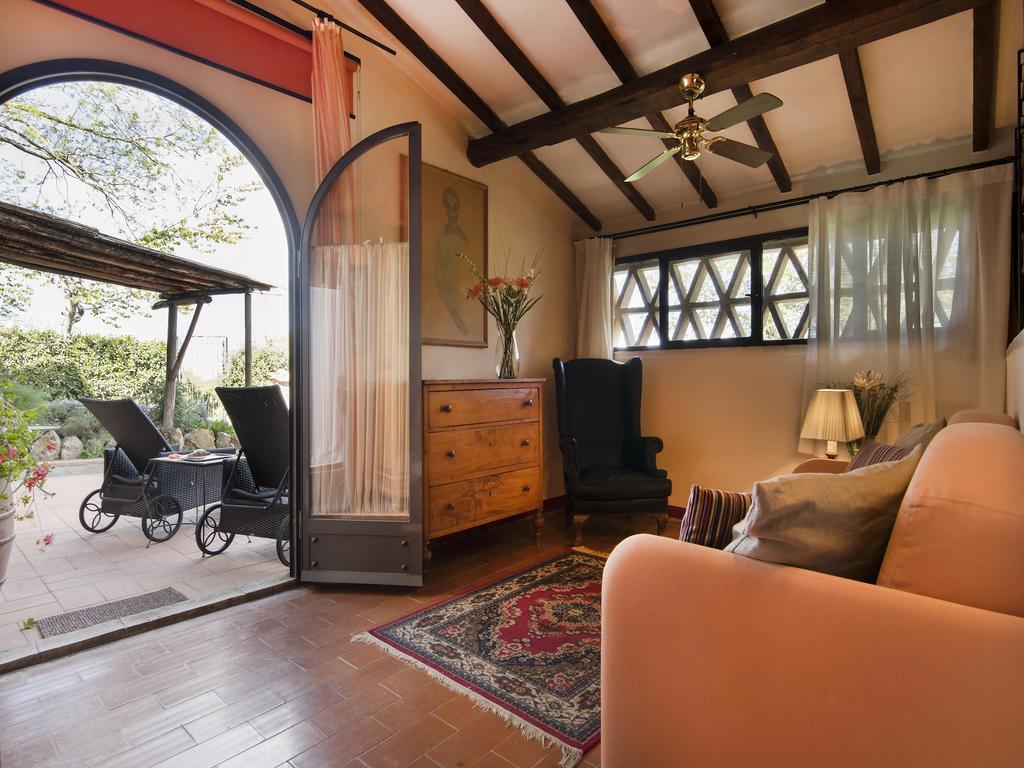 Il Casolare Di Libbiano Guest House San Gimignano Bagian luar foto