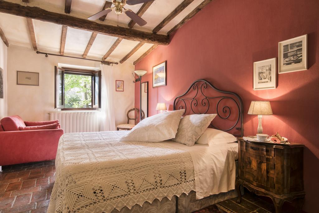 Il Casolare Di Libbiano Guest House San Gimignano Bagian luar foto