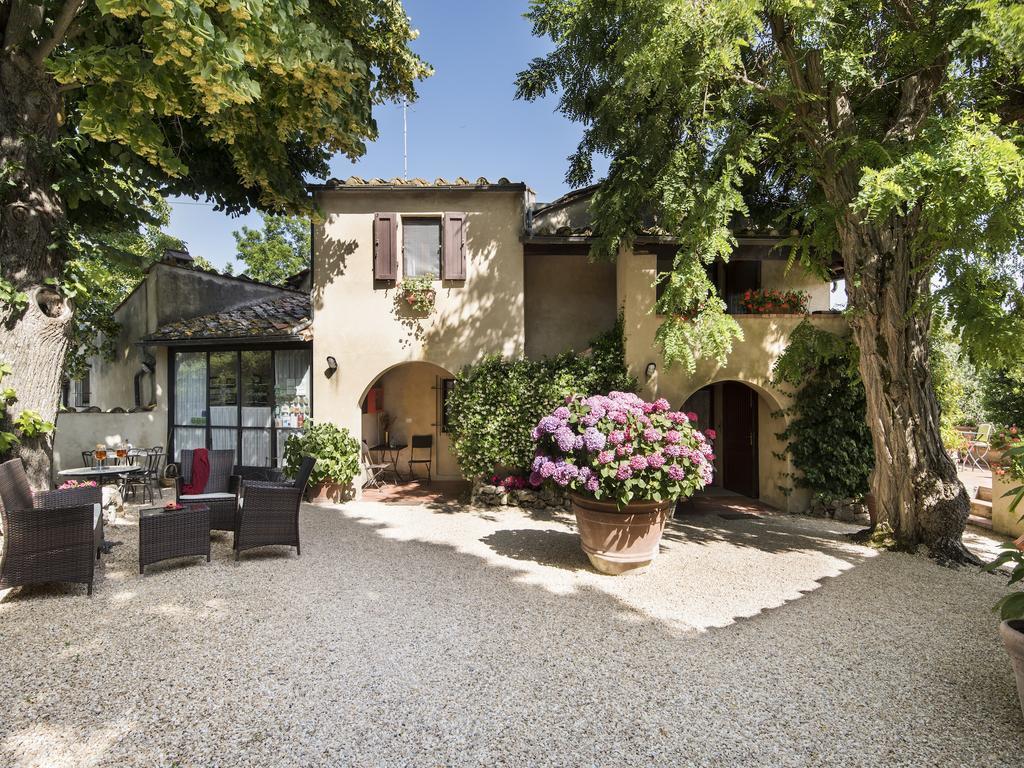 Il Casolare Di Libbiano Guest House San Gimignano Bagian luar foto
